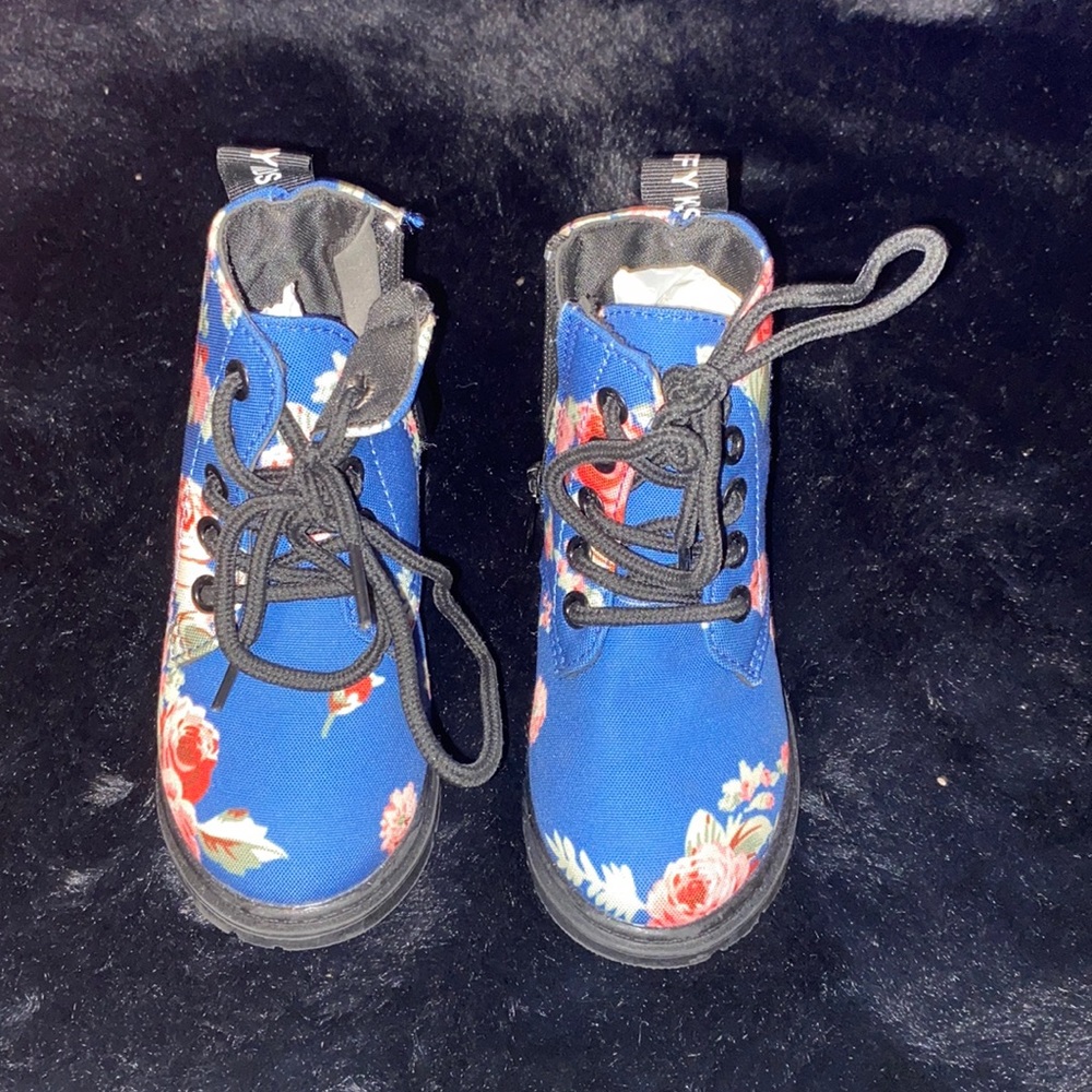 Little girls boots